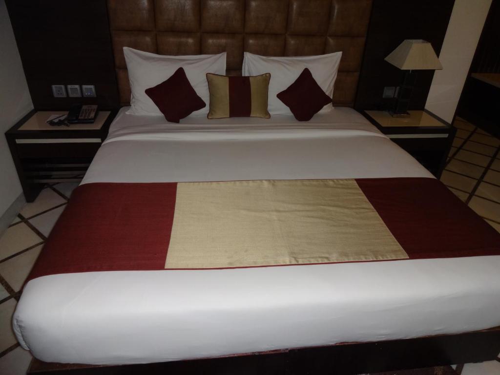 Executive Double Room,65827144:JPEG