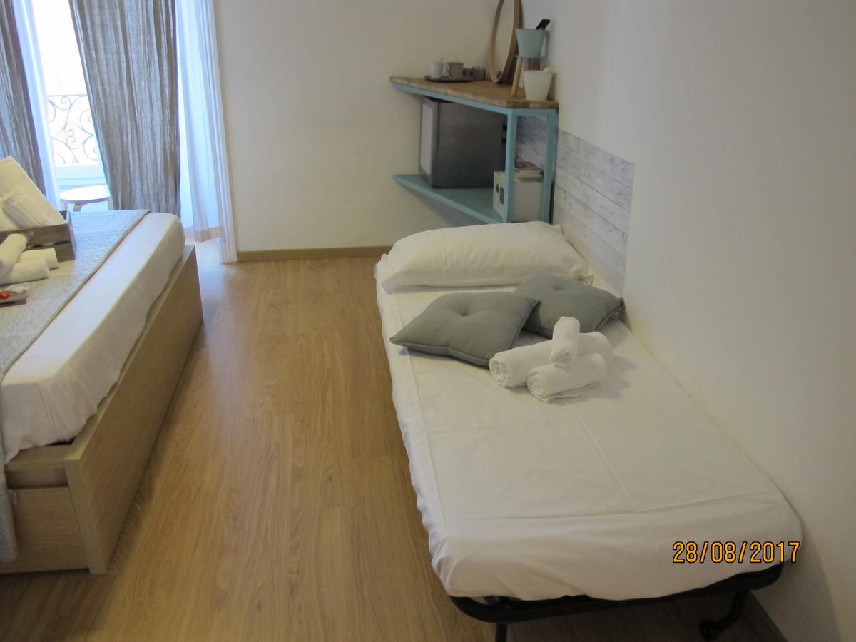 Superior Triple Room Private Internal Bathroom