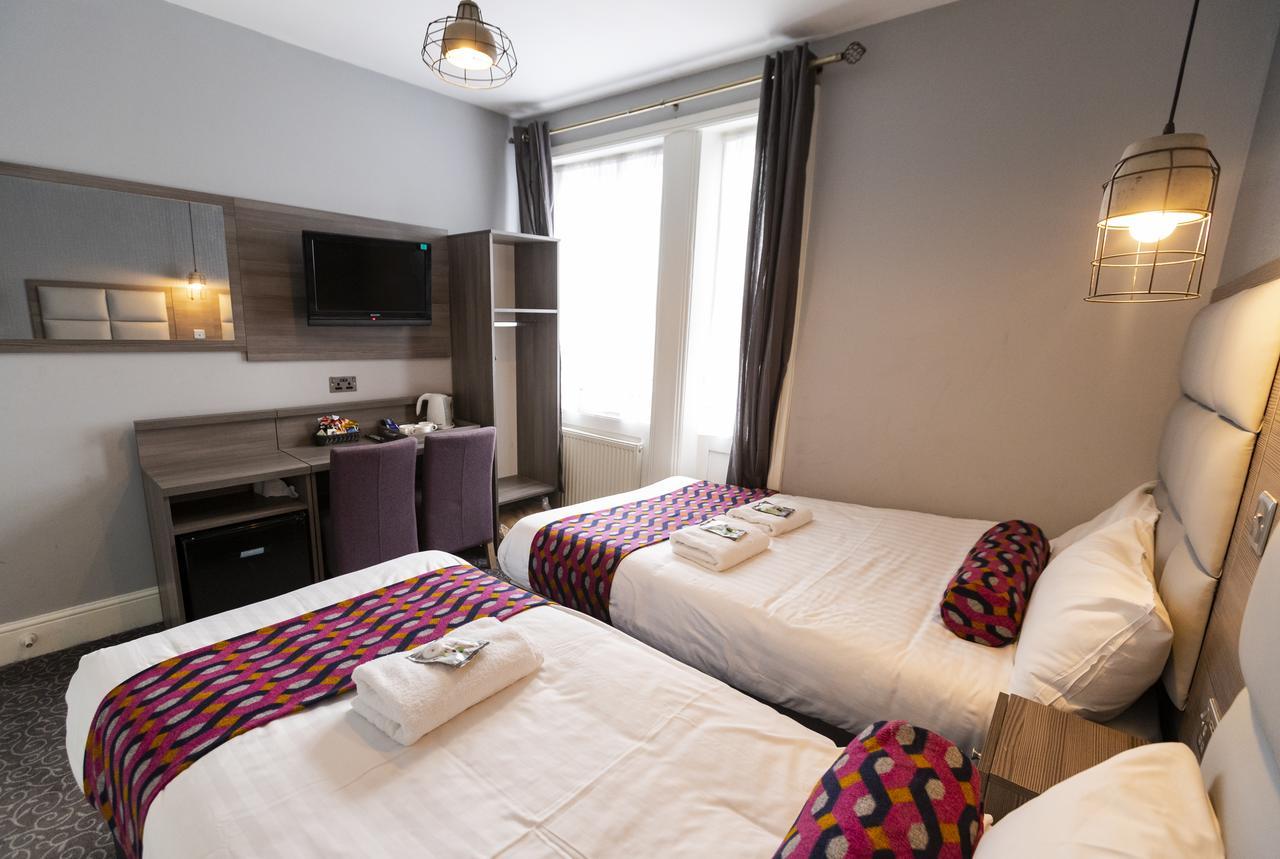 Triple En Suite Room Double Single