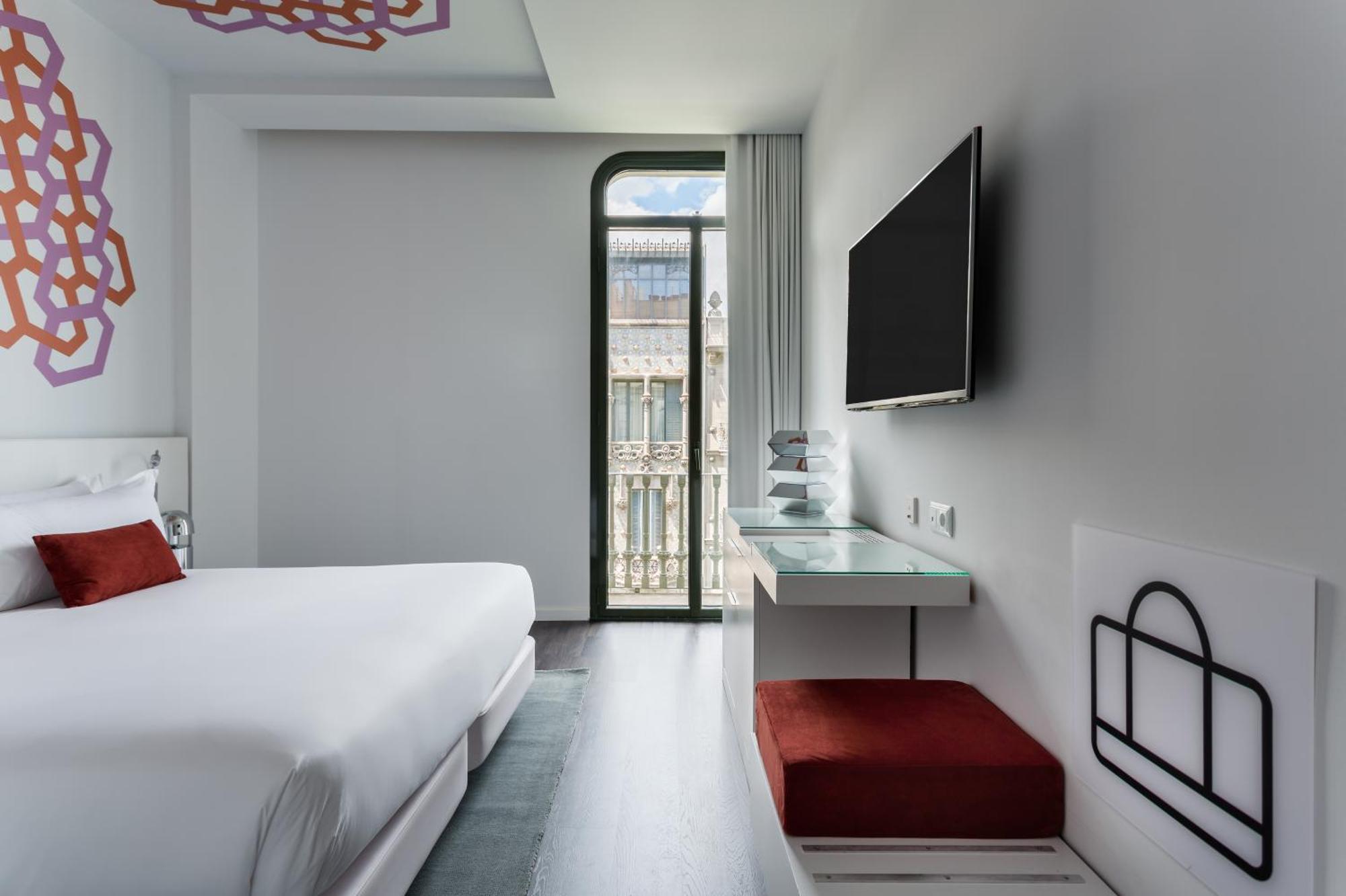 Doppel-/Zweibettzimmer mit Balkon