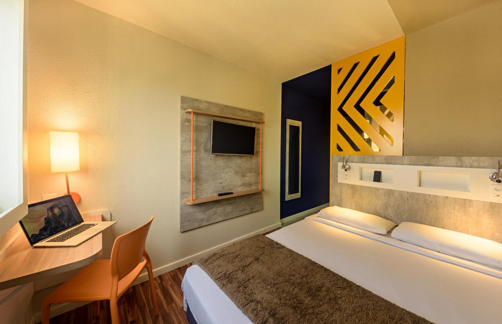 Standard Apartment with Double Bed (2 Adults),683054157:JPEG