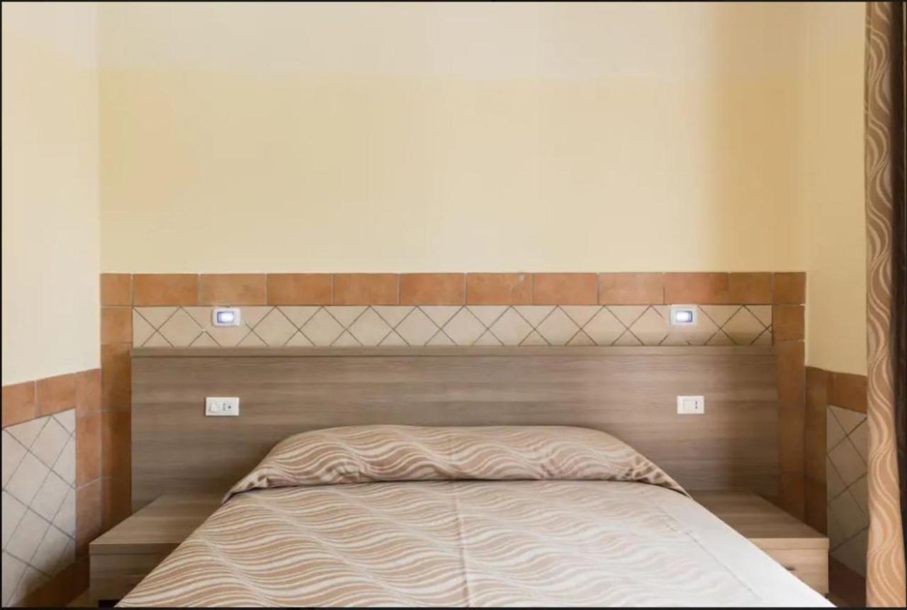 Double or Twin Room Private Bathroom