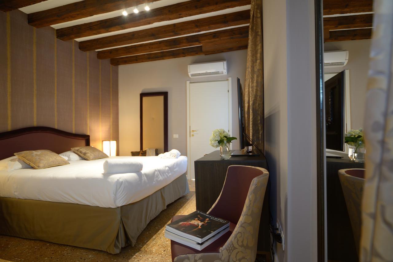Double Room,696793023:JPEG