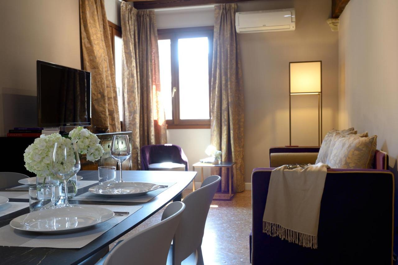 One-Bedroom Apartment,696800019:JPEG