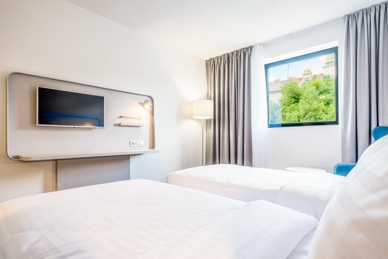 Quarto Standard