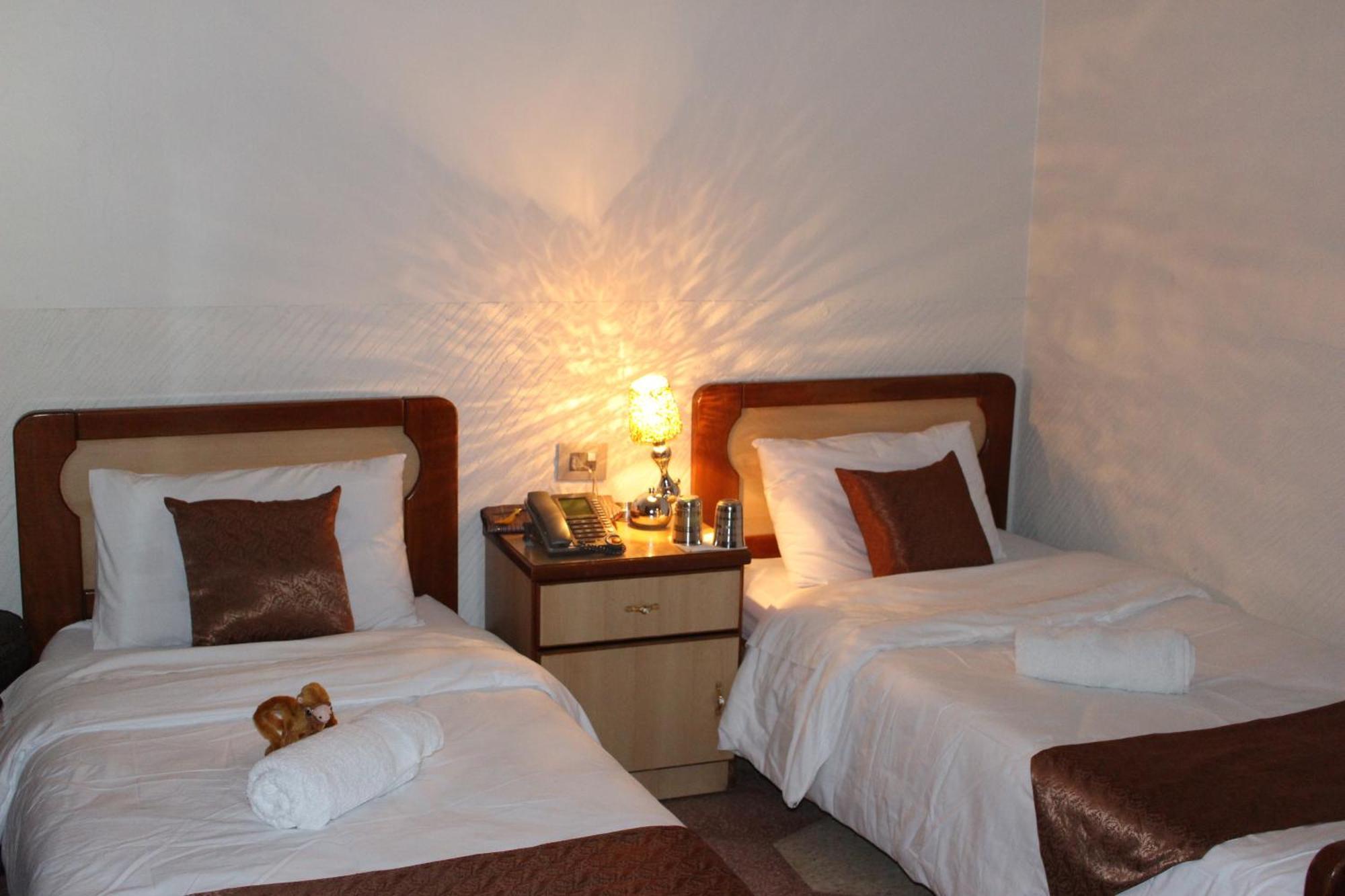 Single Room,1223536387:JPEG