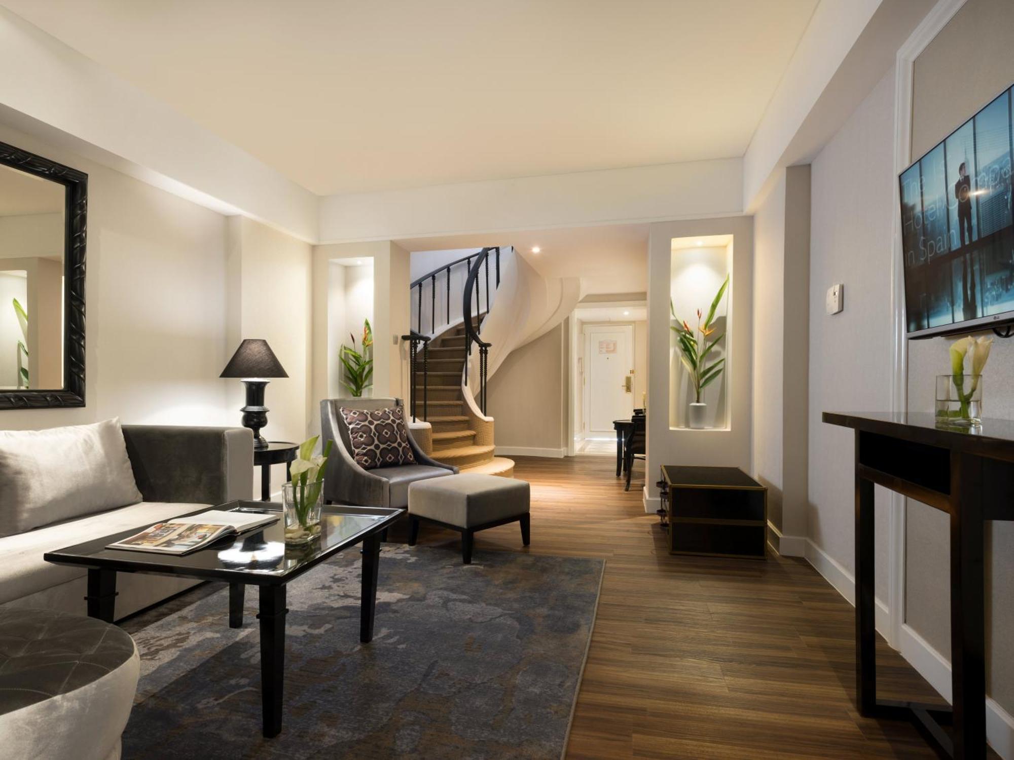 The Level Junior Suite