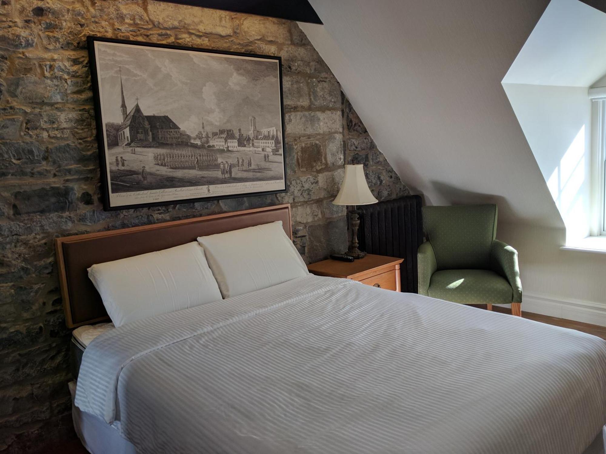 Queen Room View