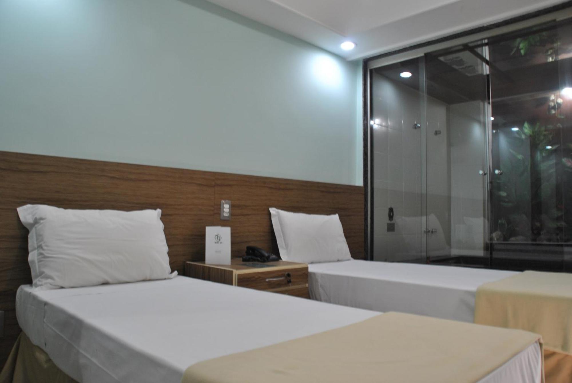Standard Twin Room,1212668377:JPEG