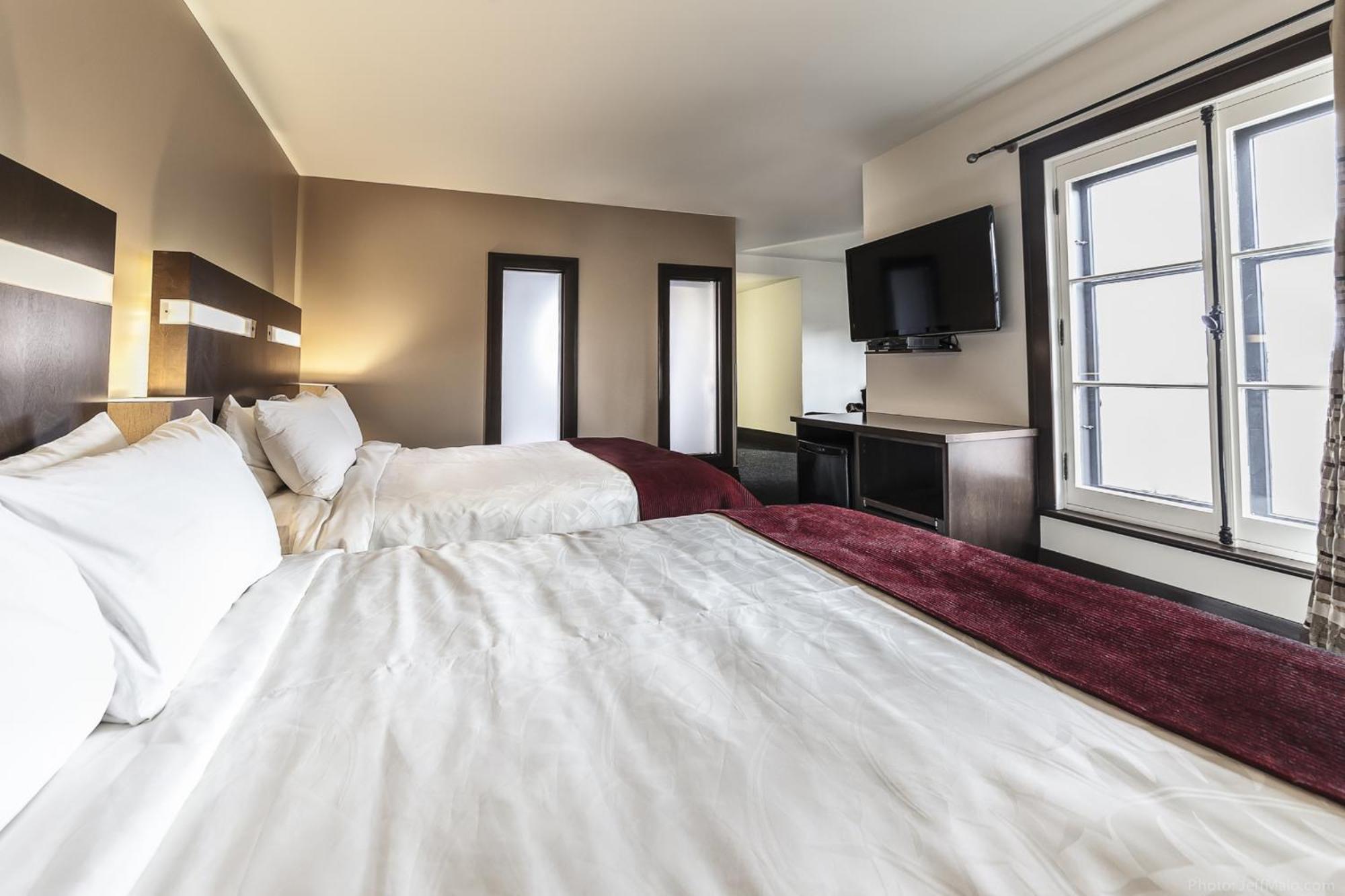 Junior Suite with 2 Beds