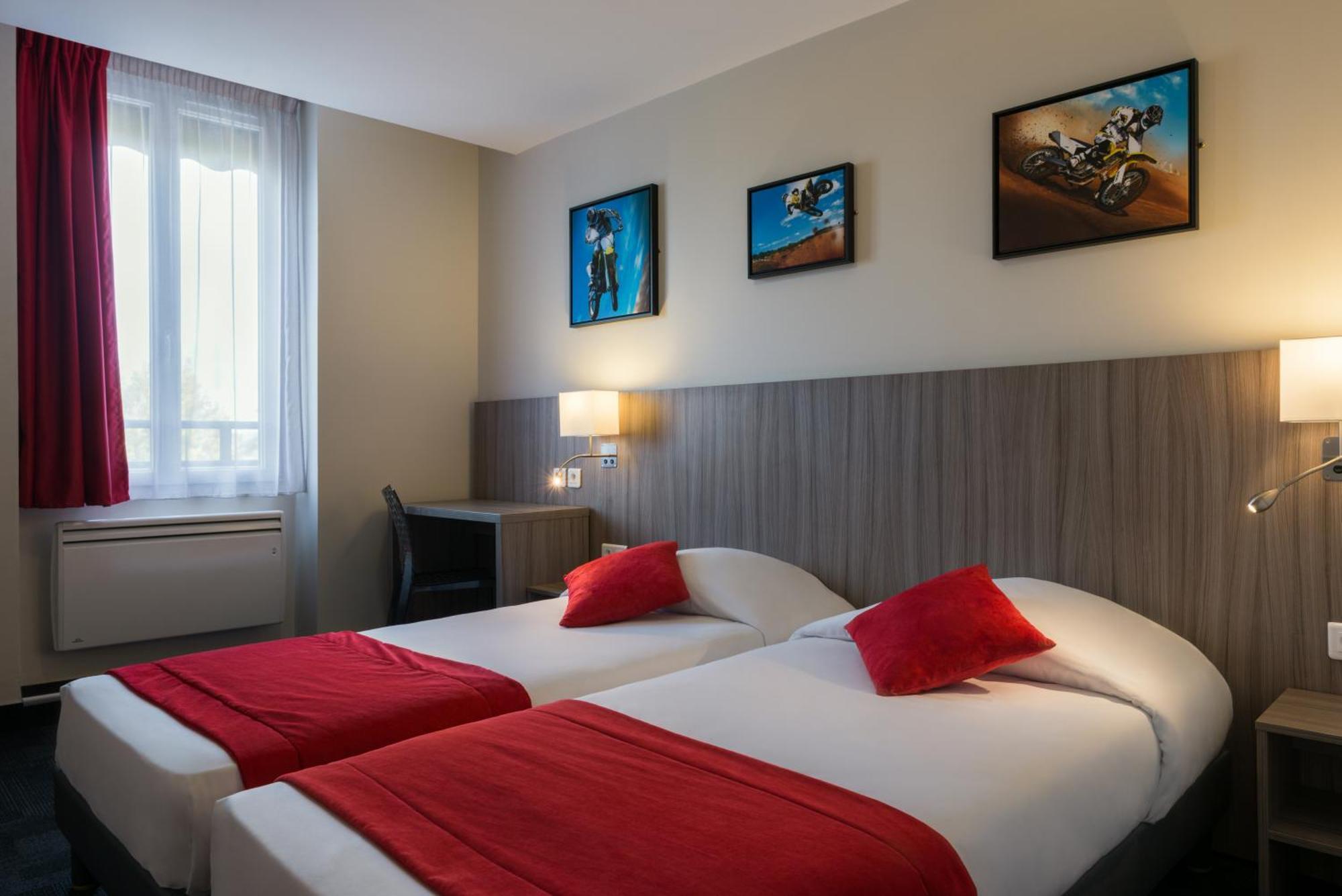 Twin Room,707721187:JPEG