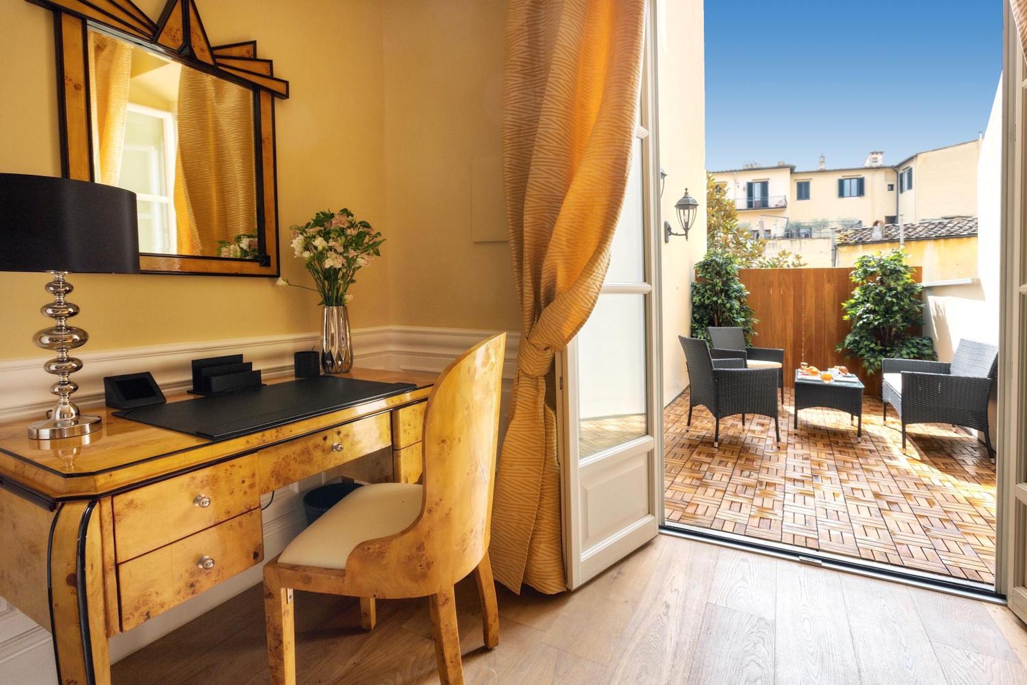 Deluxe King Room Terrace