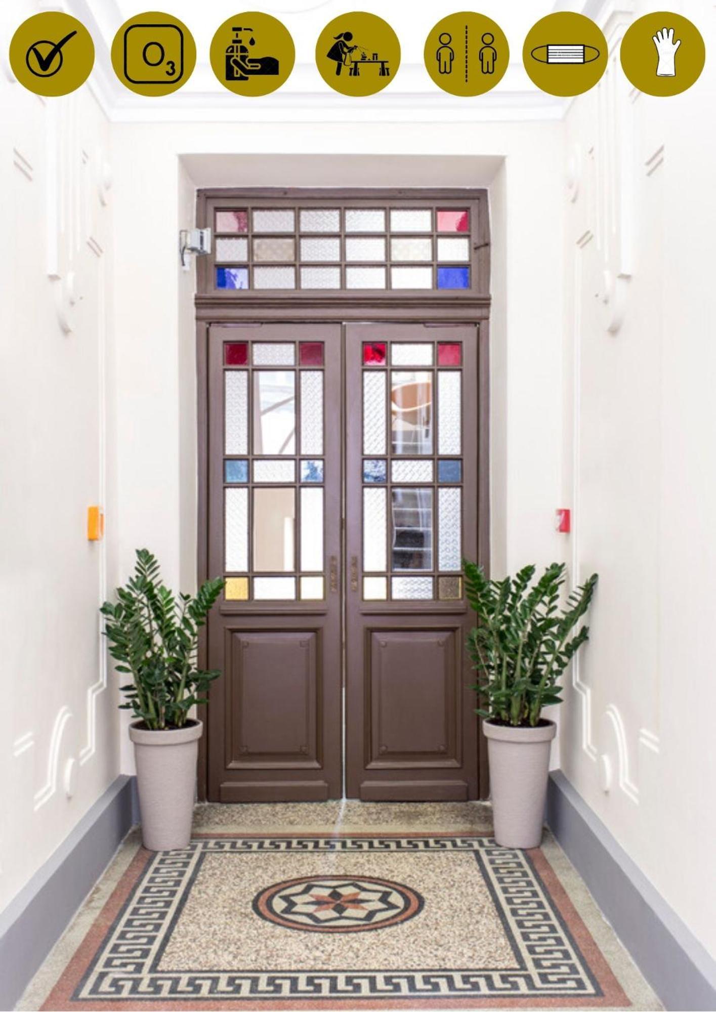 Double or Twin Room Courtyard View