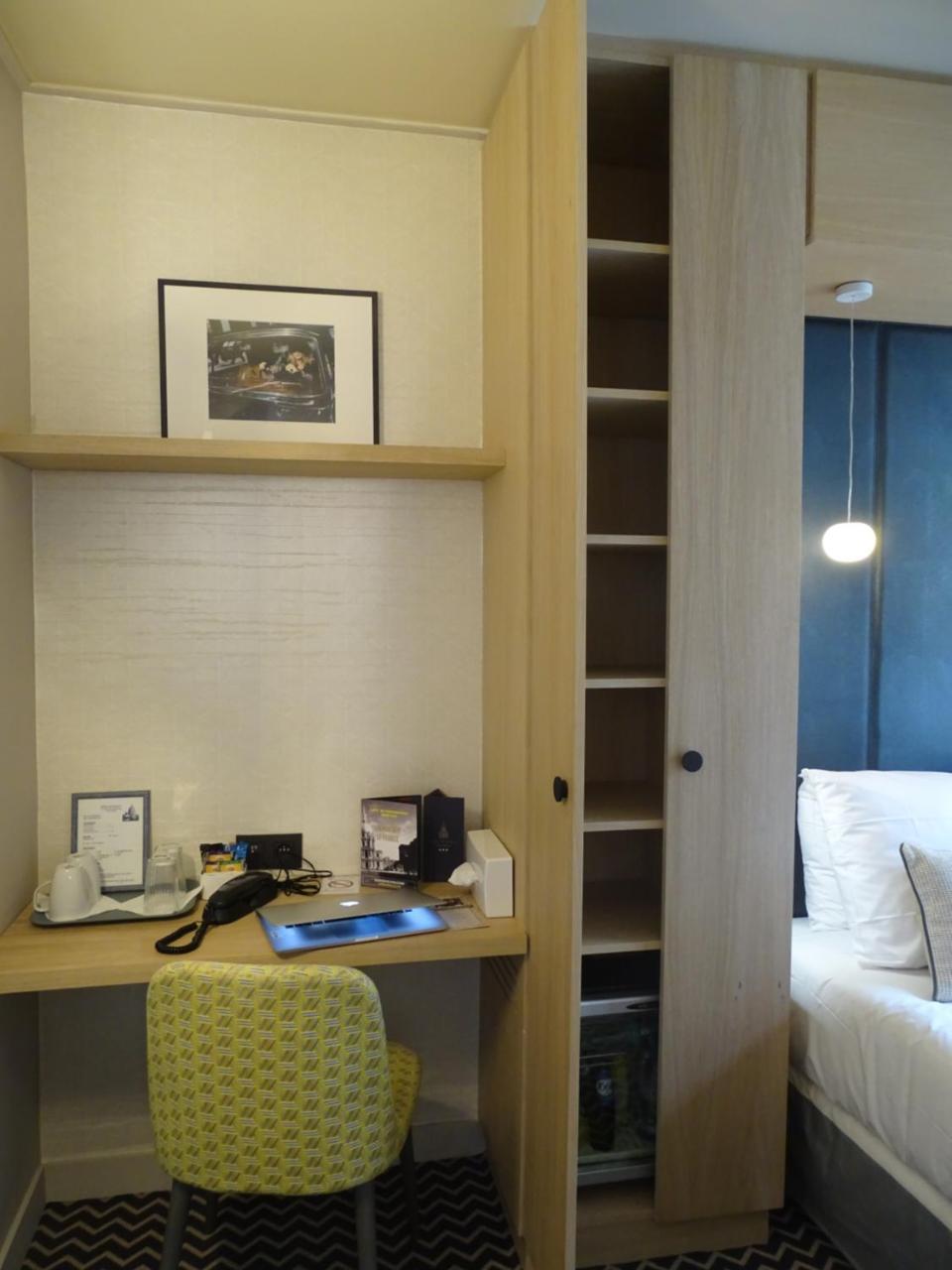 Quarto Duplo