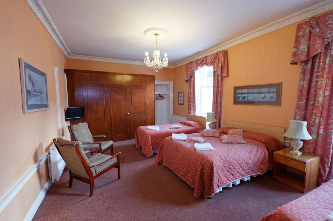 Family Room ensuite