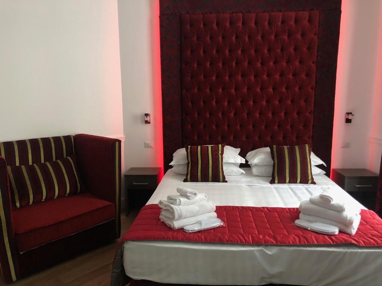 King Room with Balcony,736092679:JPEG