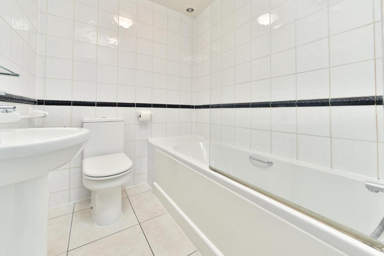 En Suite Triple Room,733021174:JPEG