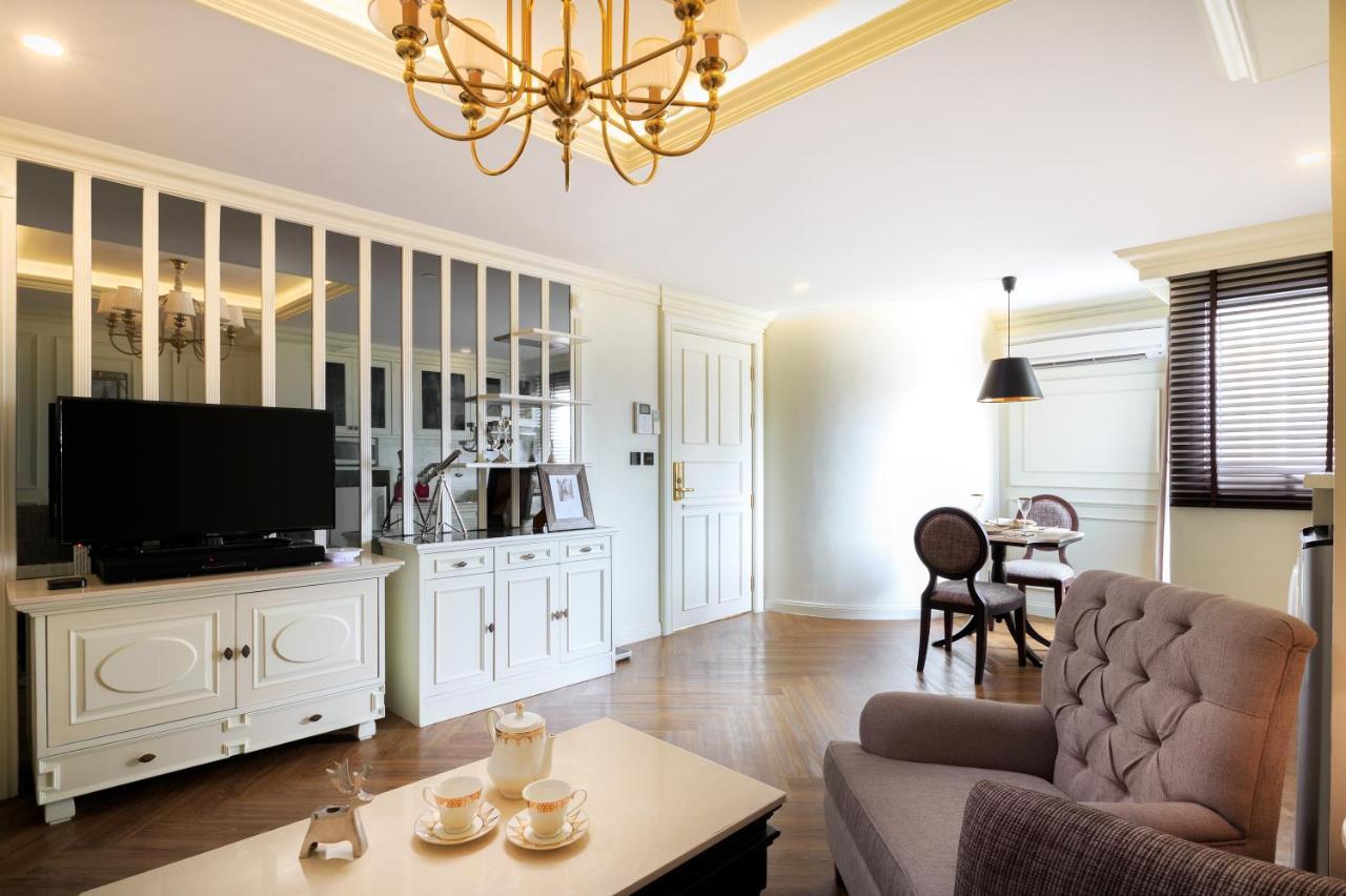 Superior One Bedroom Apartment