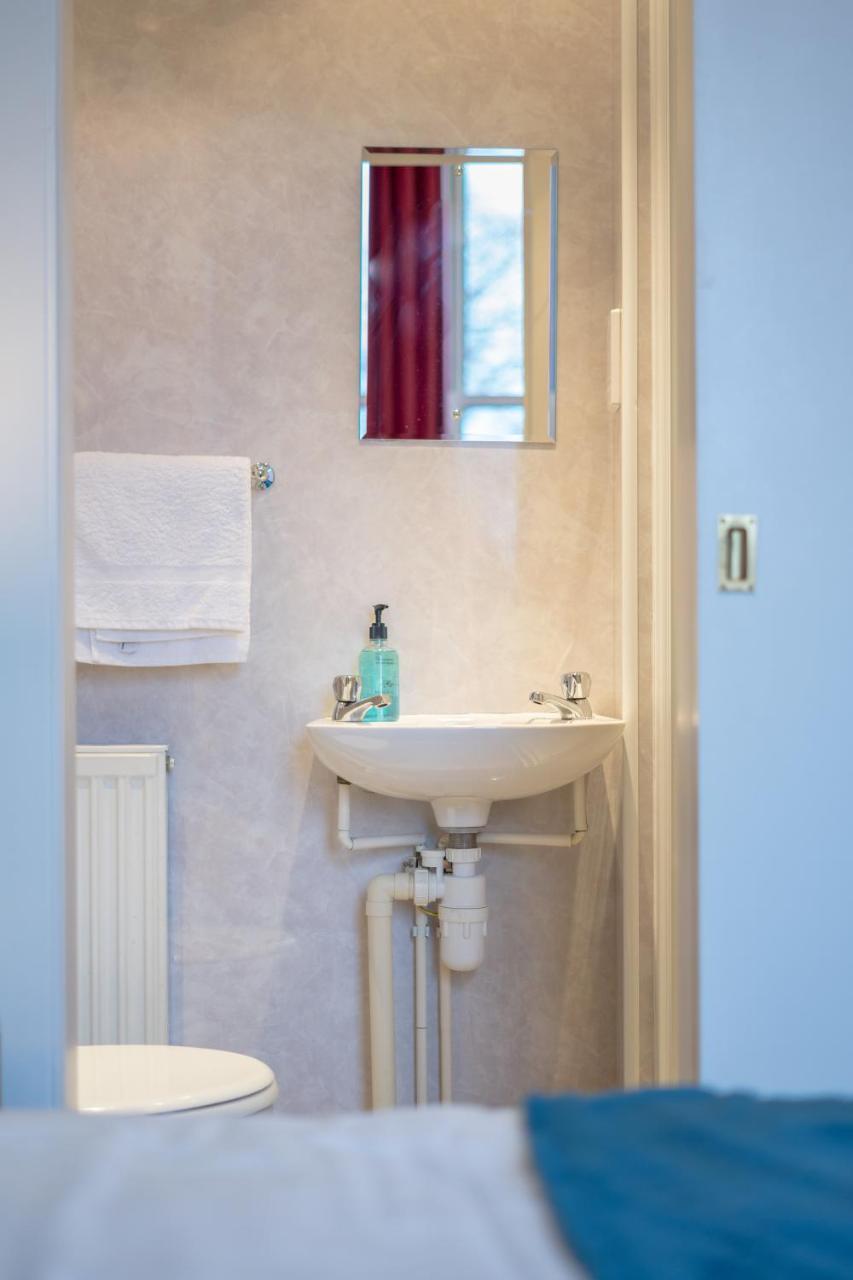 Double Room Private Bathroom