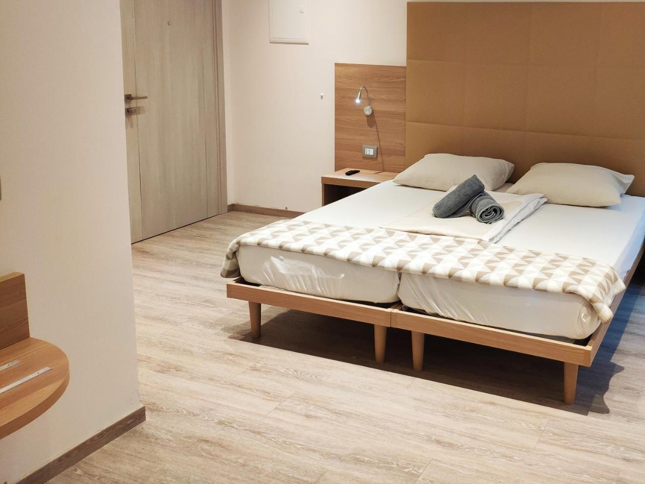 Deluxe Doppel-/Zweibettzimmer