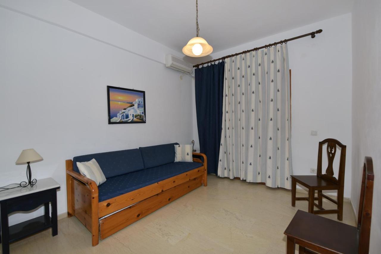 Superior One-Bedroom Apartment Pool Sea View