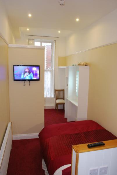 Single Room Private Bathroom
