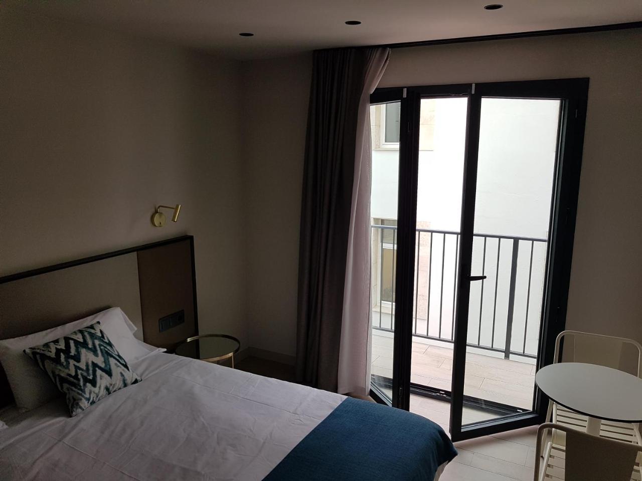 Deluxe Double or Twin Room,756279436:JPEG