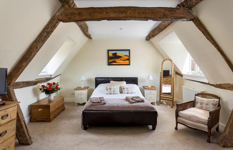 Deluxe Double Room with Bath,1491568573:JPEG