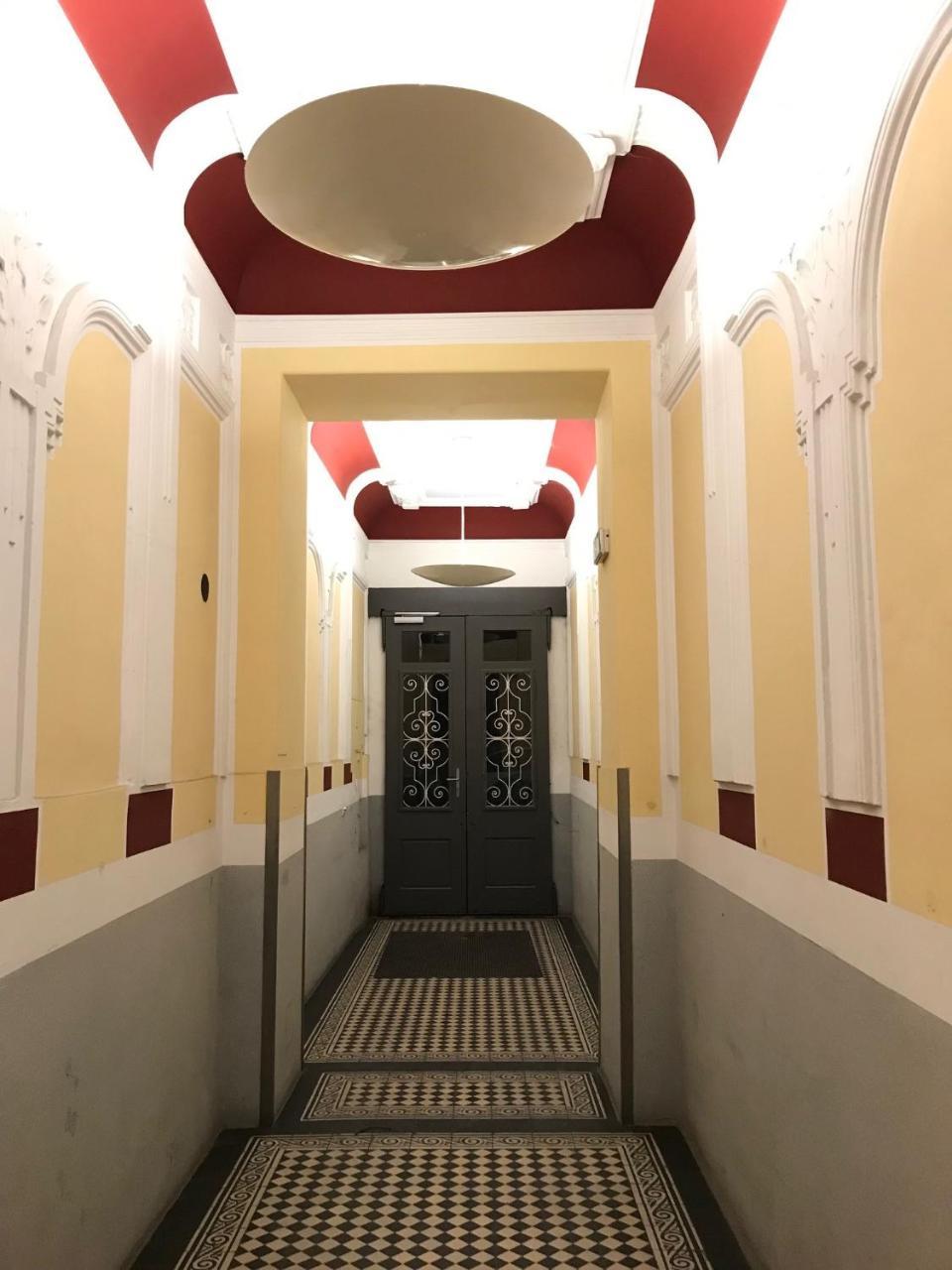 Two-Bedroom Apartment,769305544:JPEG
