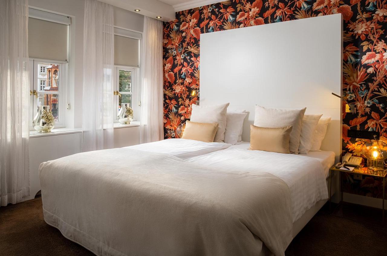 Executive Double Room,1580273541:JPEG
