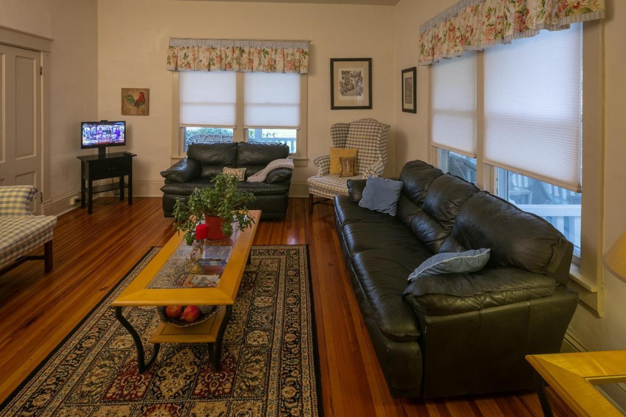 Squire Taylor Suite