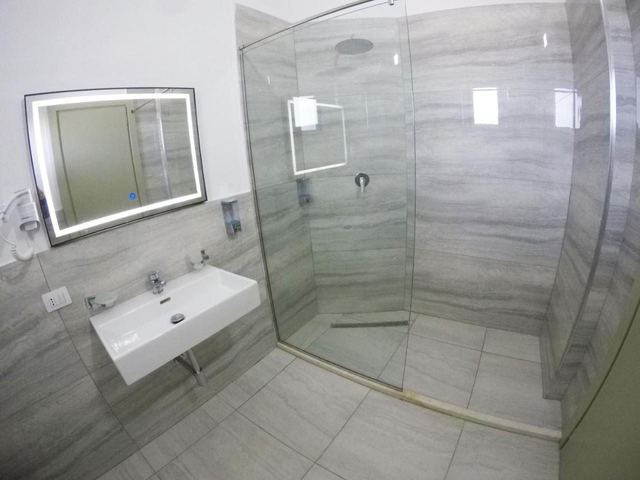 Quarto Duplo com Varanda