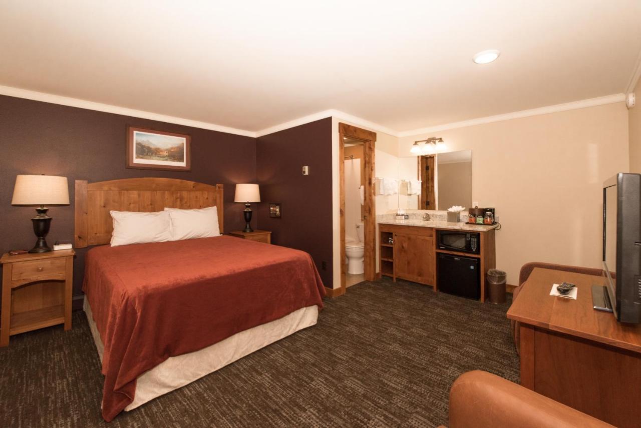 Queen Room