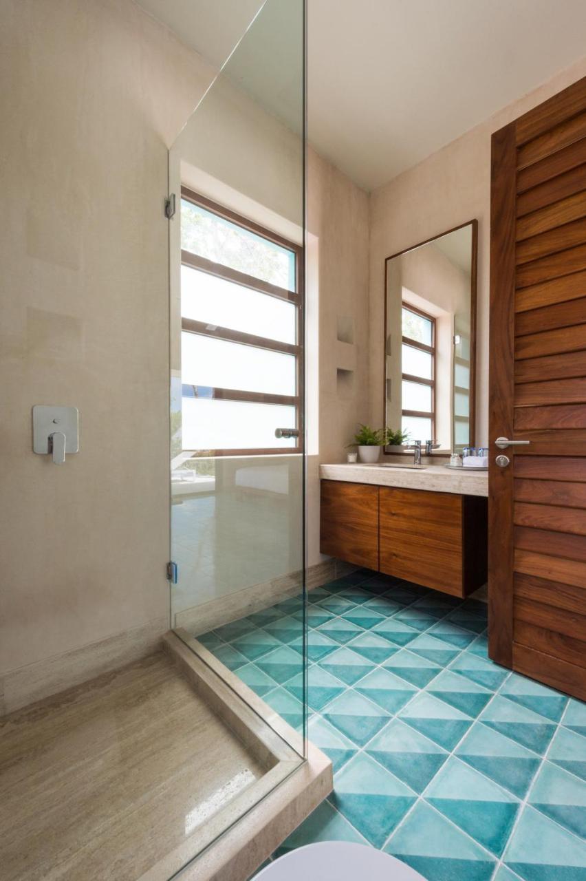 Hideaway Royal Suite