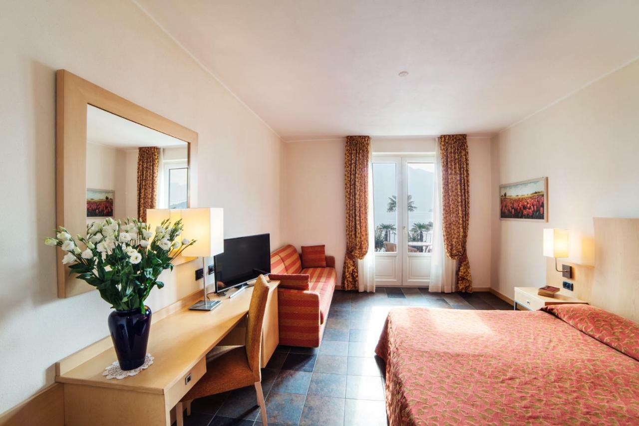 Double Room Lake View Annex