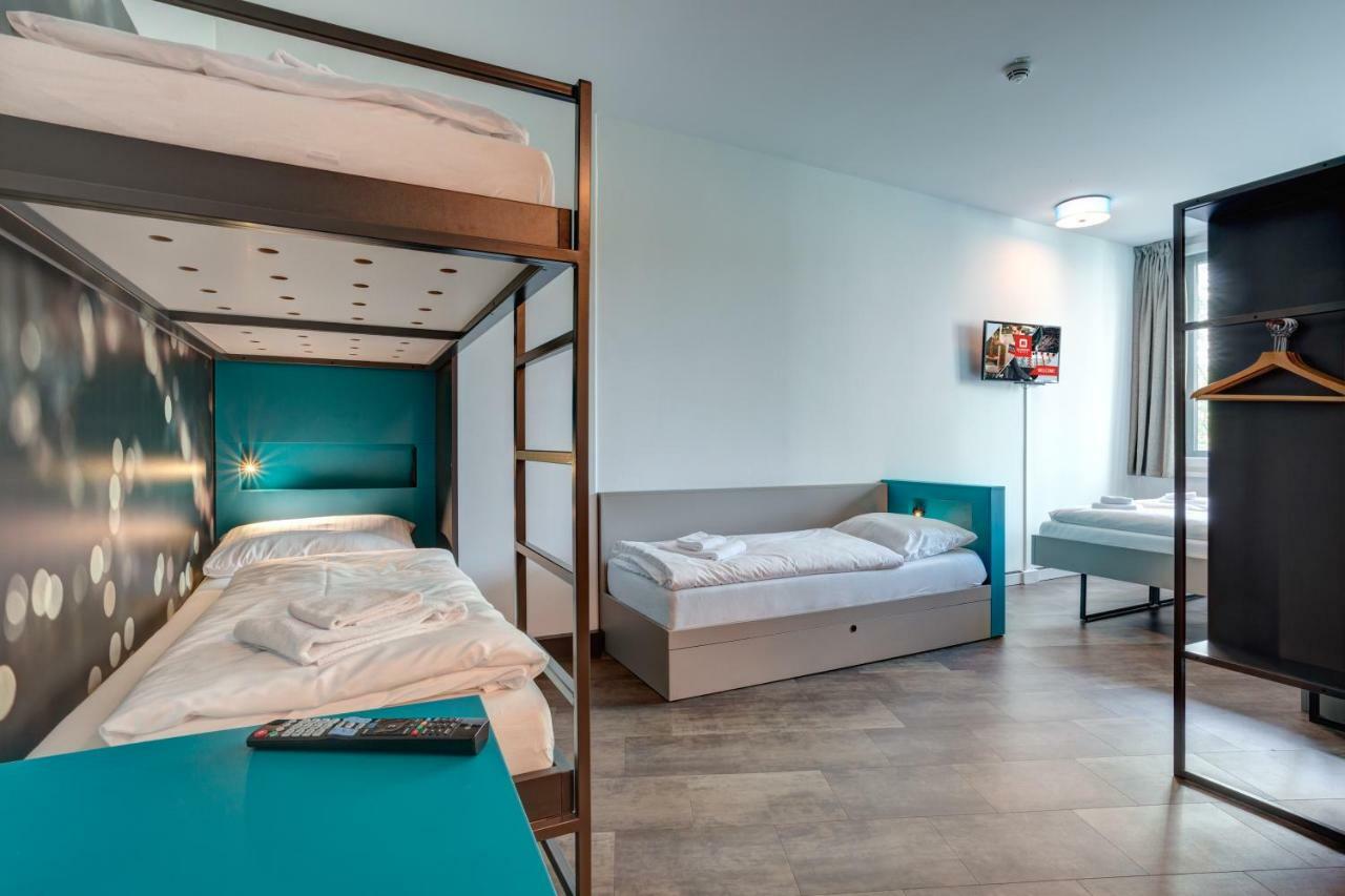 Chambre avec 5 Lits