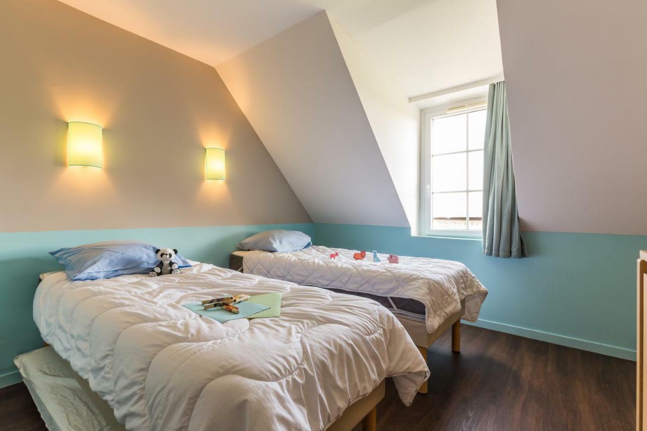 One-Bedroom House Terrace,799506534:JPEG