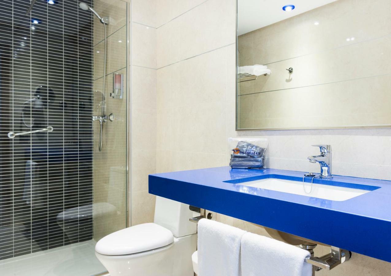 Quarto Duplo Superior com Varanda (3 Adultos)