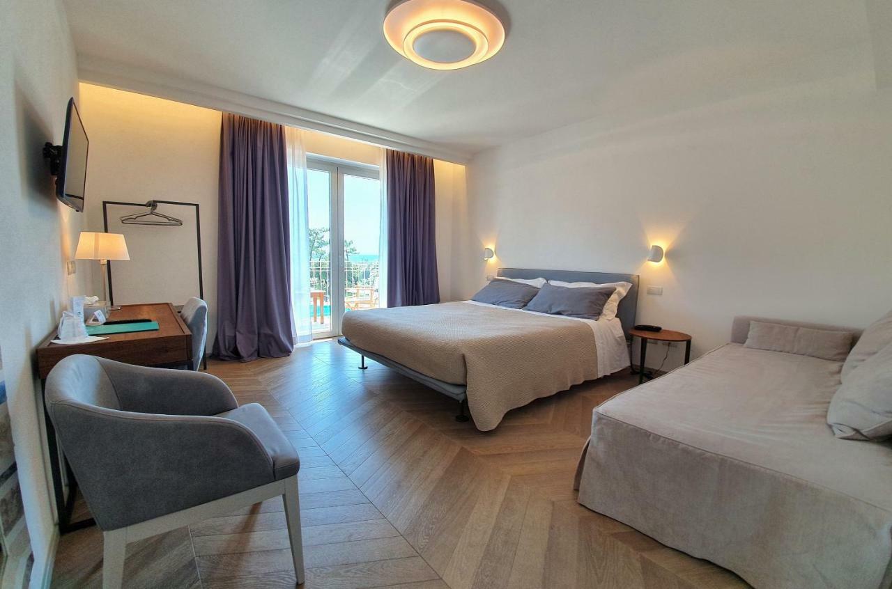 Superior Triple Room Sea View