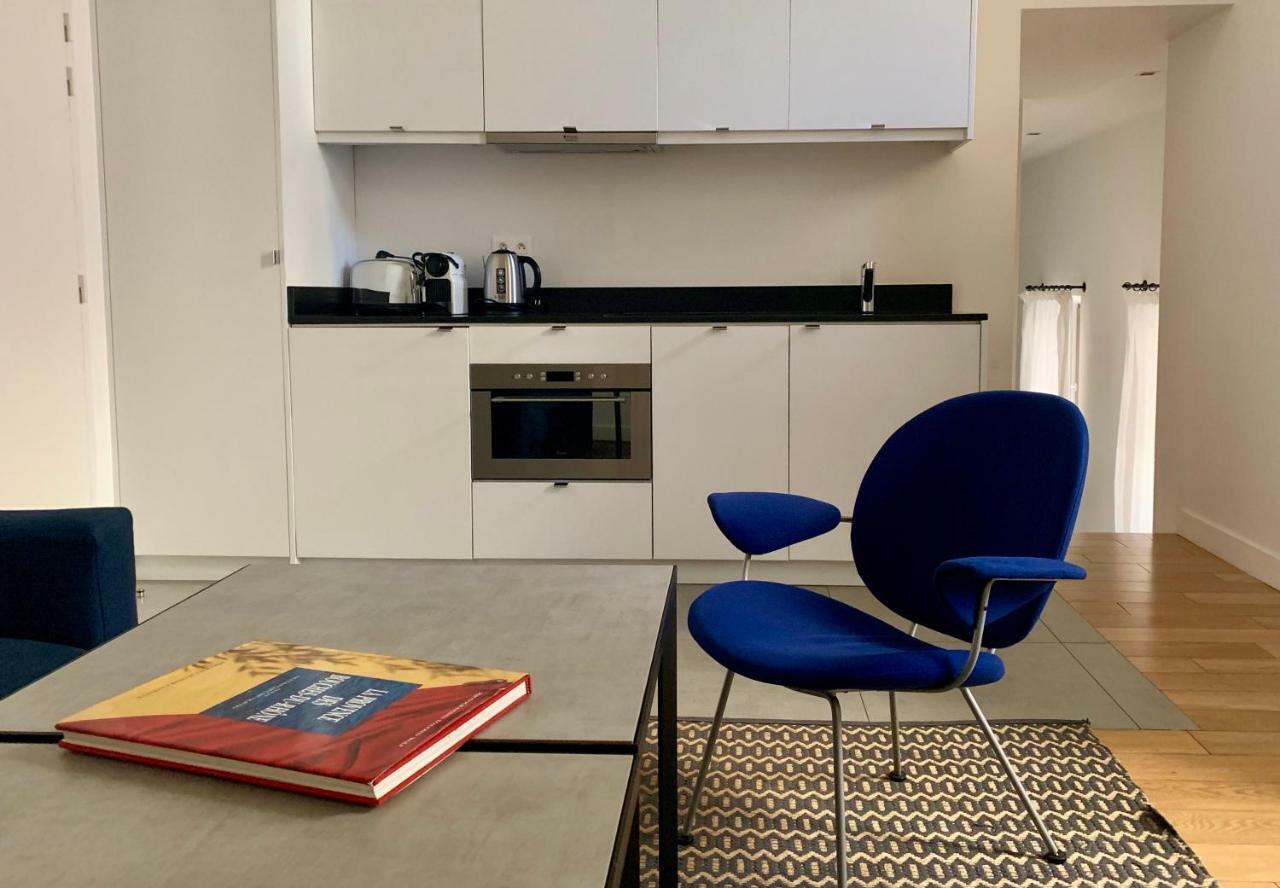 Deluxe One-Bedroom Apartment 4675m2