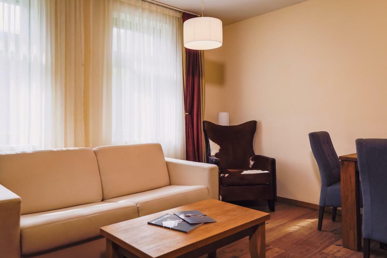 1 bedroom Suite