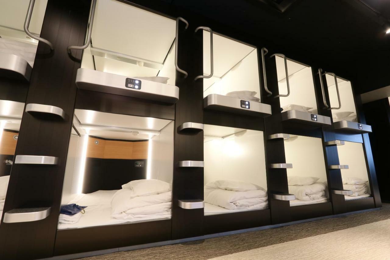 Capsule Room for Female