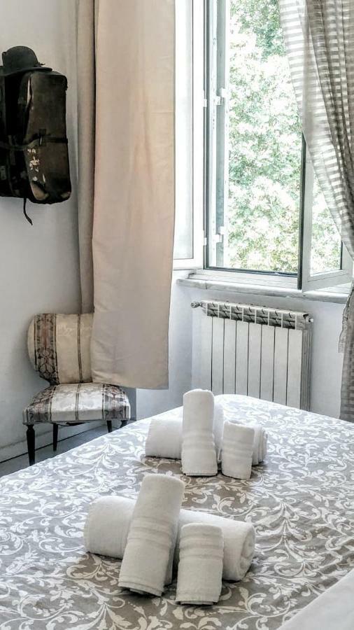 Deluxe Double Room Private Bathroom