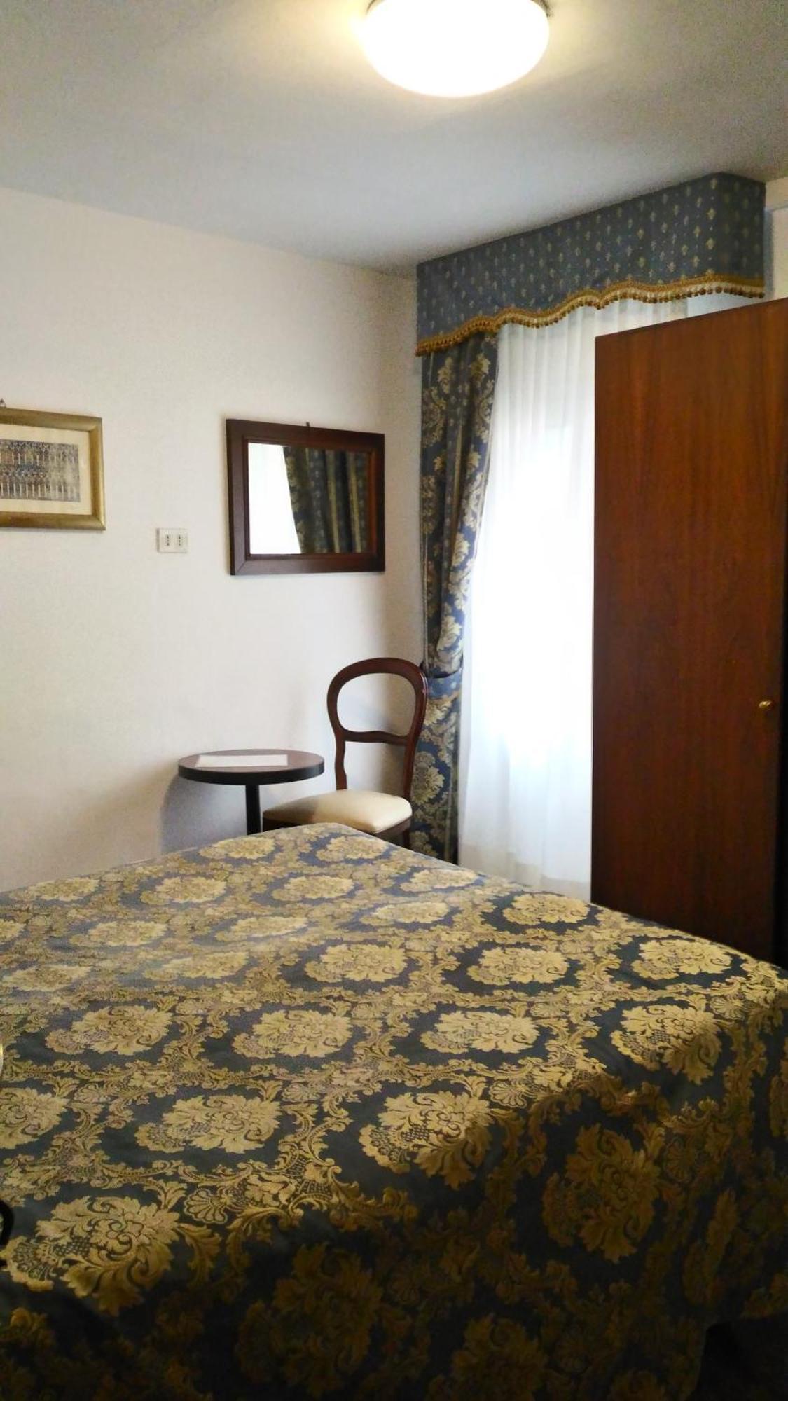 Double or Twin Room with Shared Bathroom