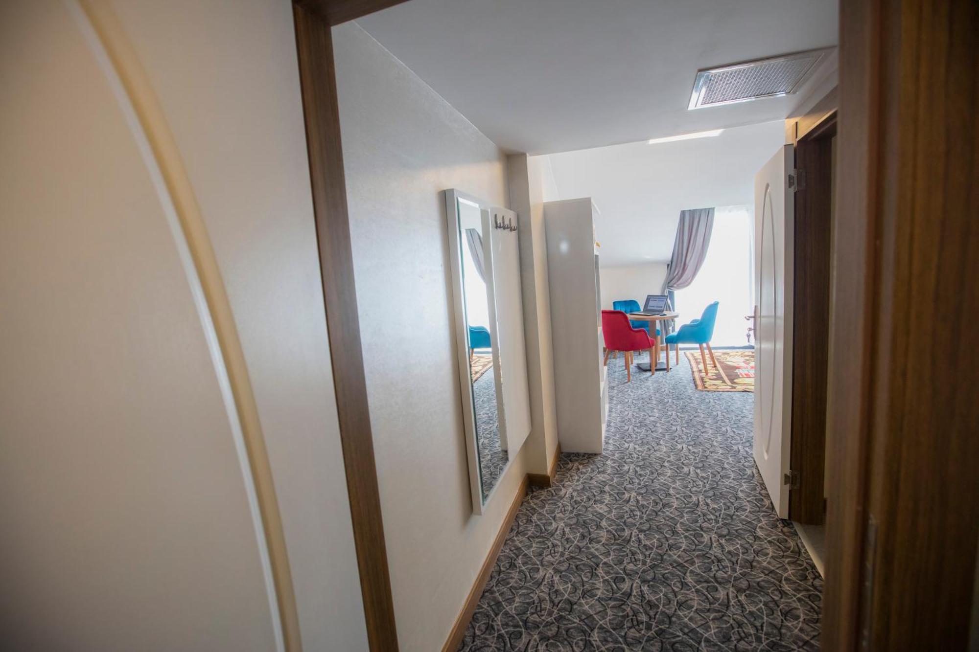 Deluxe Familiensuite mit Balkon