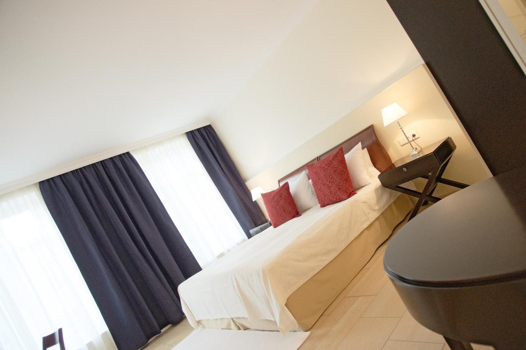 Superior Double Room,831735500:JPEG