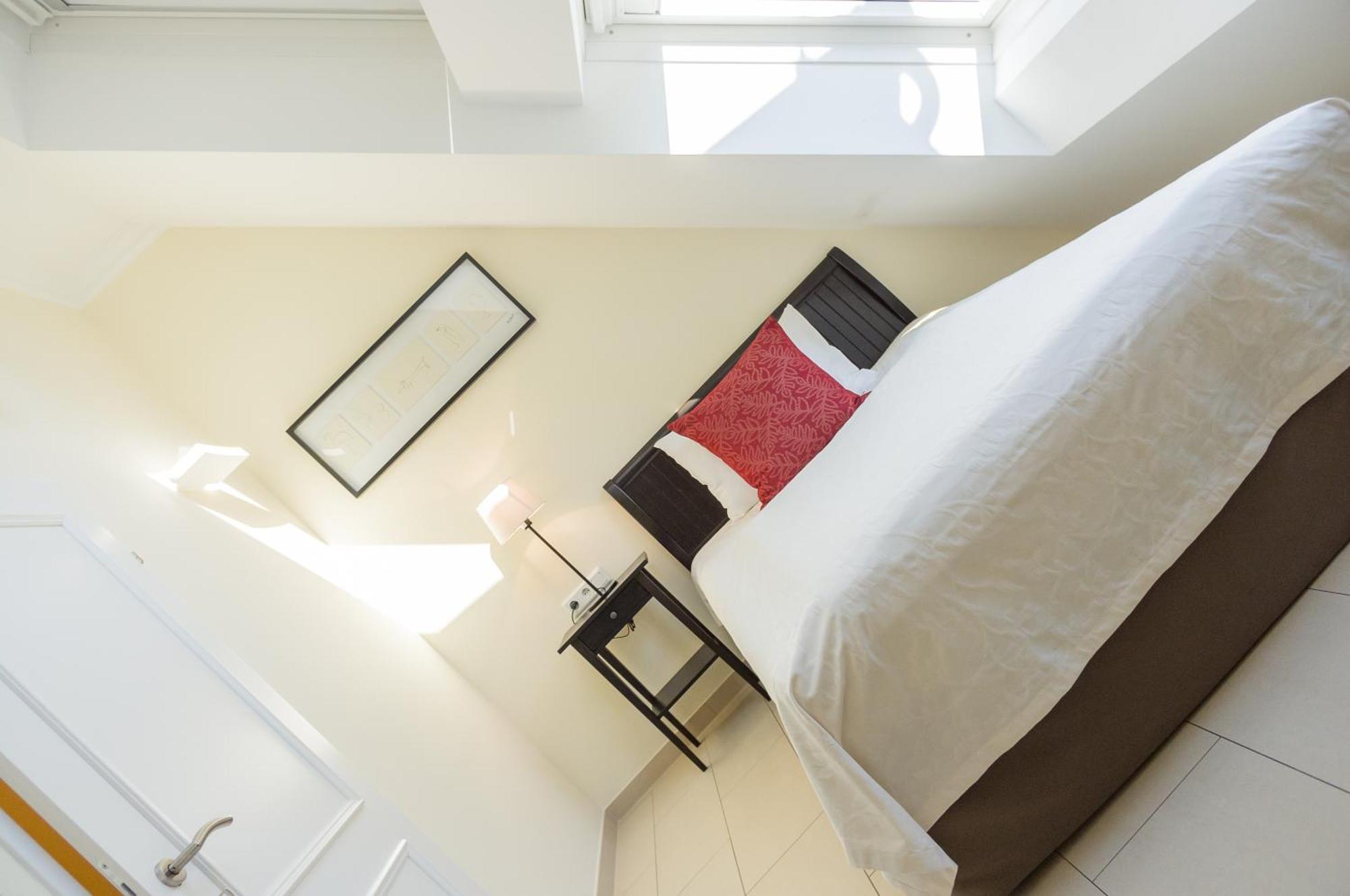 Chambre Simple Standard avec Balcon et Vue sur le Jardin