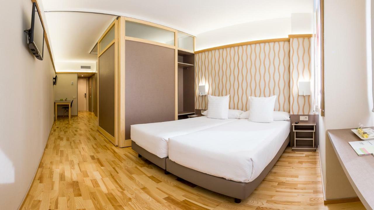 Suite with Kitchenette,962674531:JPEG
