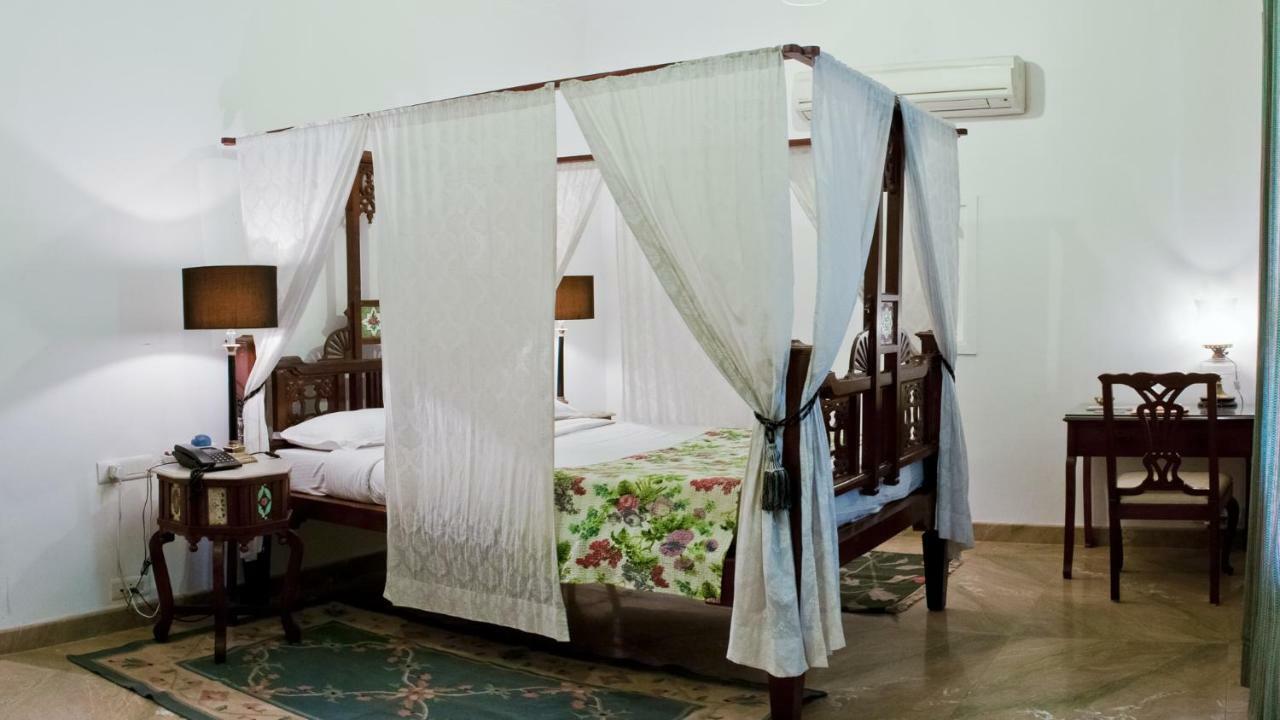 Heritage Old World Complimentary Evening Tea on Laundry Service