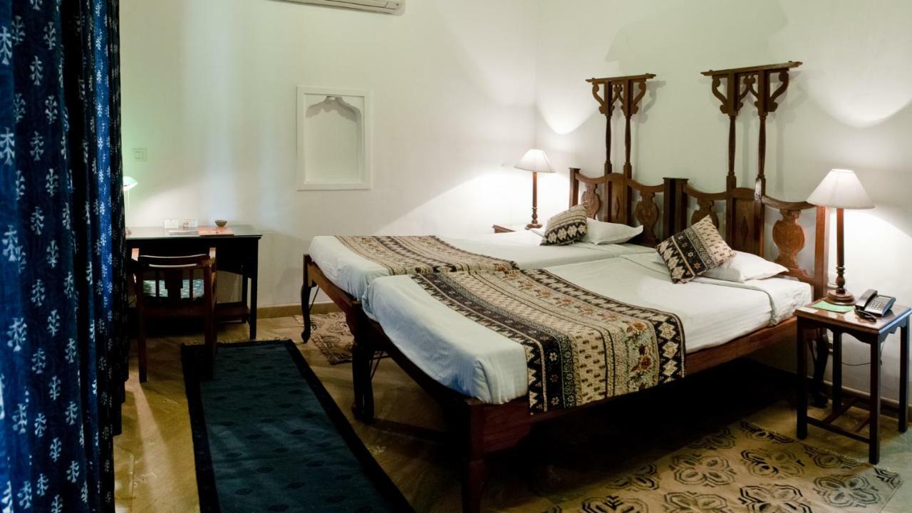 Heritage Old World Complimentary Evening Tea on Laundry Service